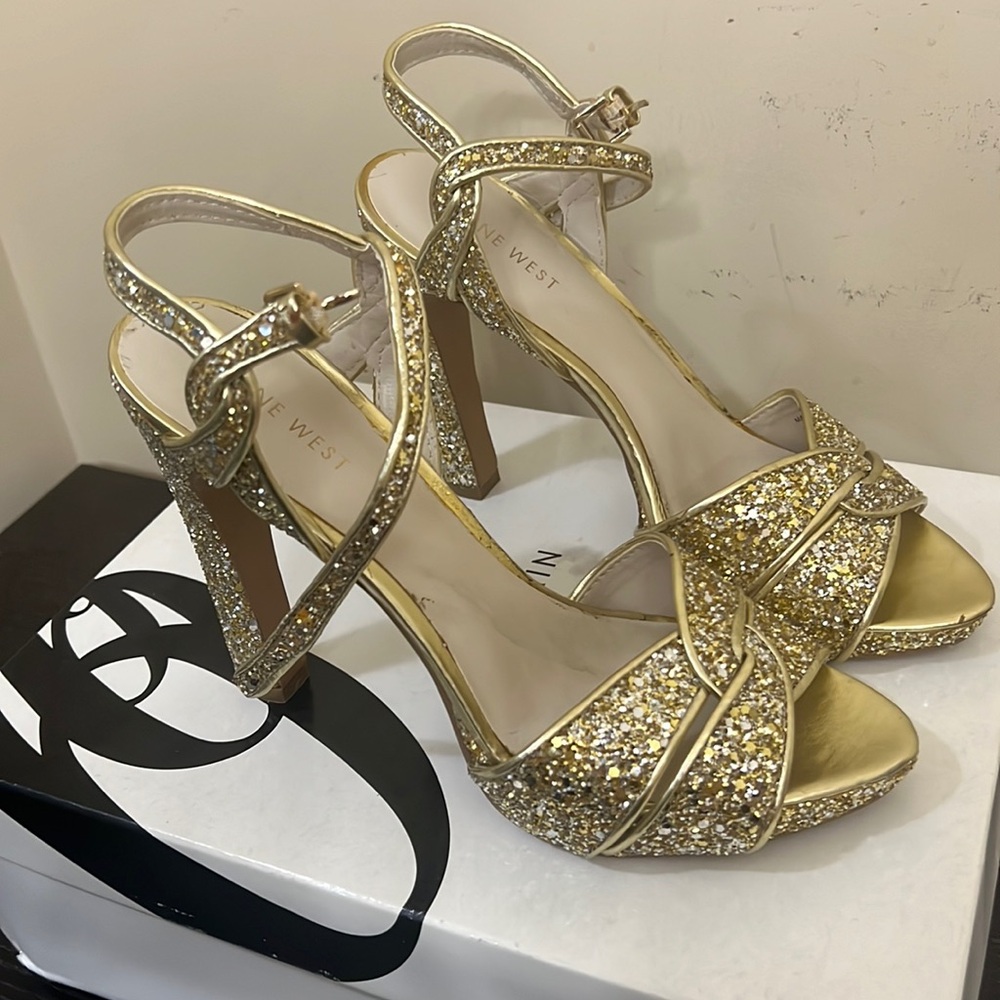 Glitter sparkly shoes Sz 7.5